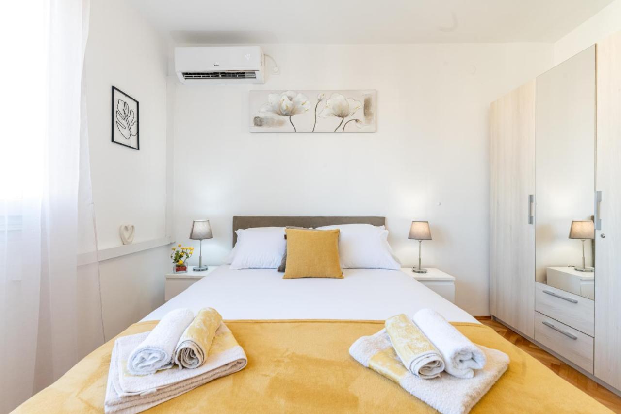 Apartments Plokite Спліт Екстер'єр фото